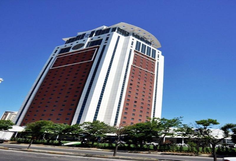 Flora Suites Atasehir Istanbul Bagian luar foto