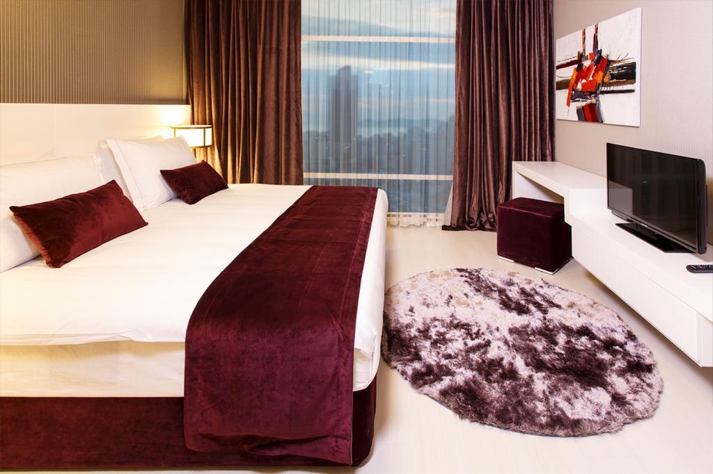 Flora Suites Atasehir Istanbul Bagian luar foto