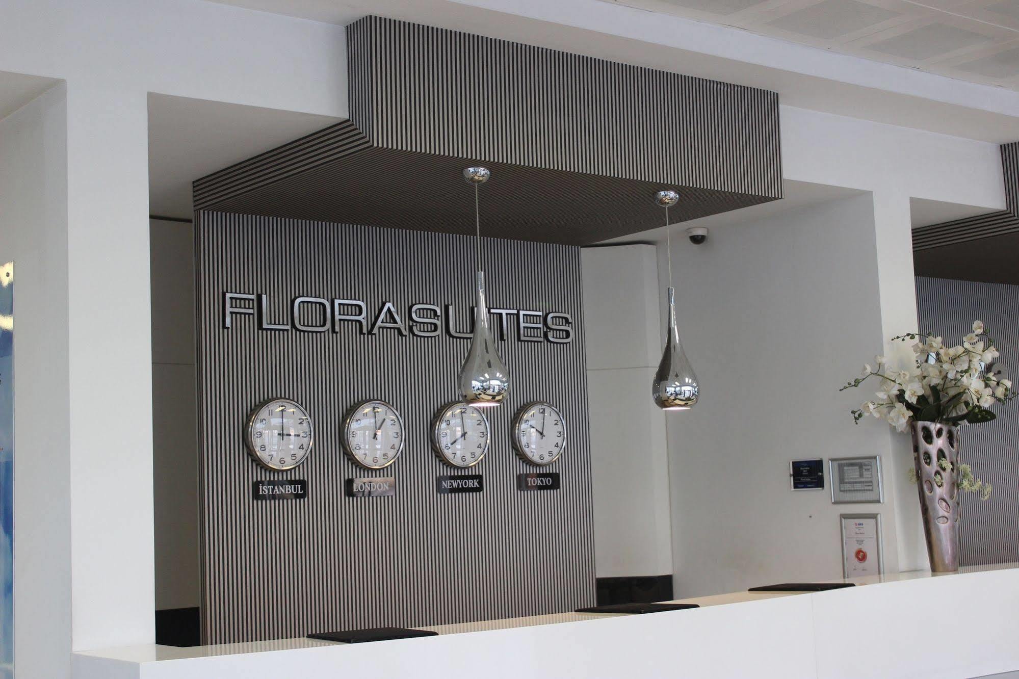 Flora Suites Atasehir Istanbul Bagian luar foto