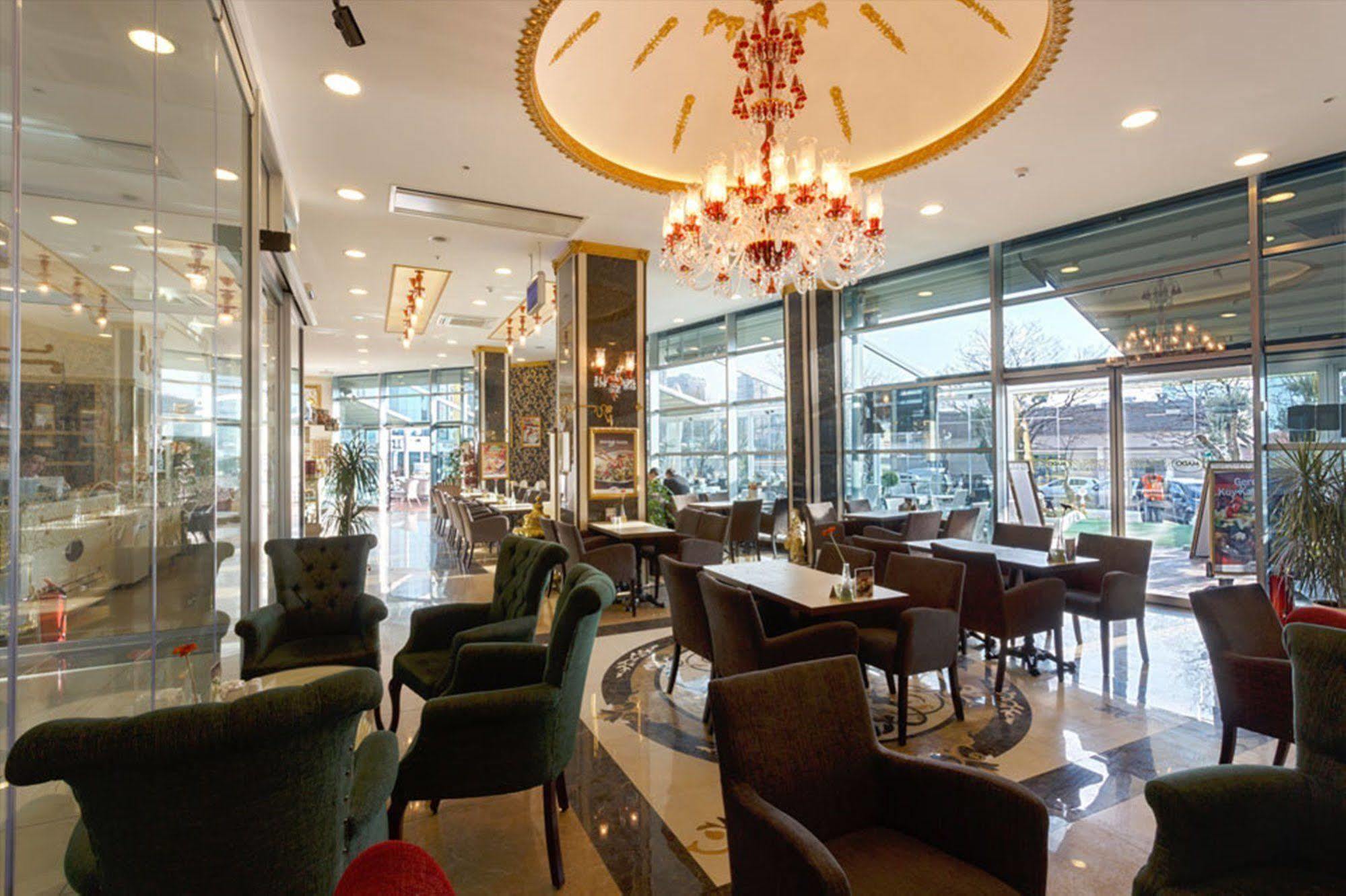 Flora Suites Atasehir Istanbul Bagian luar foto